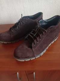 Туфли мужские коричневого цвета замшевые