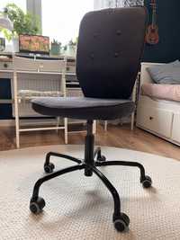 Krzesło obrotowe na kółkach lillhojden ikea