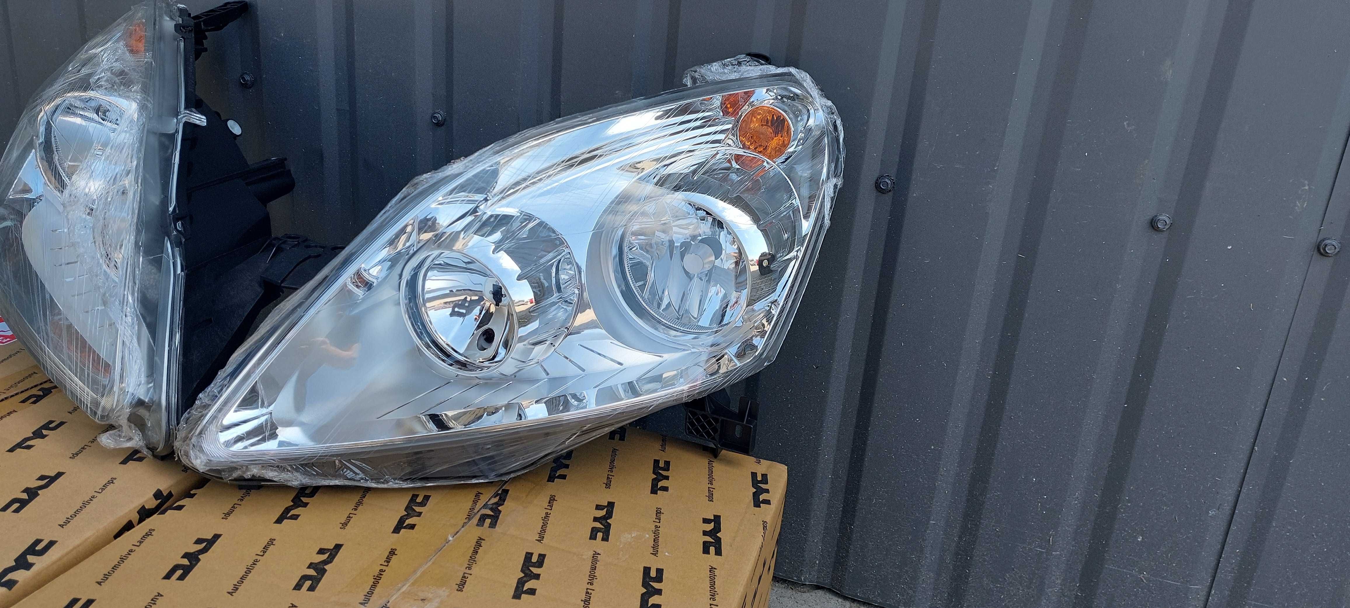 Фари Фара Фары Opel ZAFIRA 01.08-12.11 Опель Зафіра