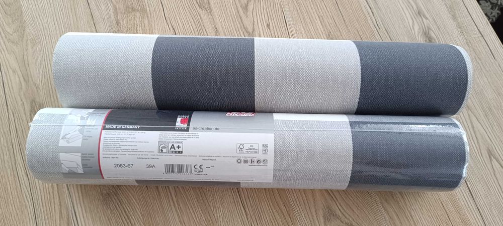 Tapeta ścienna w kratę zmywalna dwie rolki