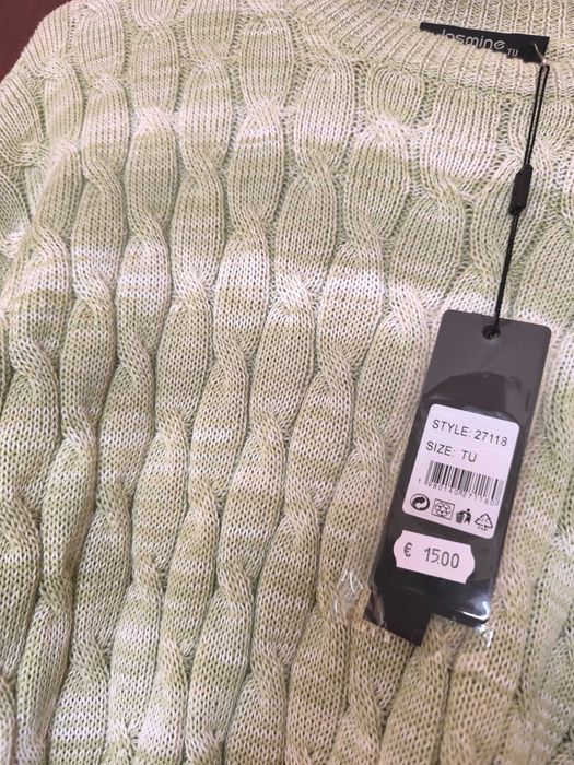 Camisola de malha verde e branca nova com etiqueta