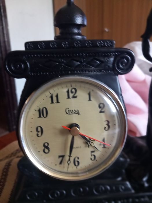 Zegar kominkowy w stylu retro