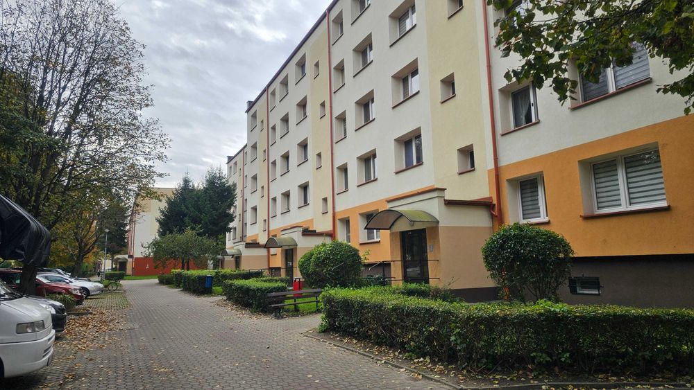 Mieszkanie 60m2 3-pokojowe na II piętrze przy ul. Bema, do remontu