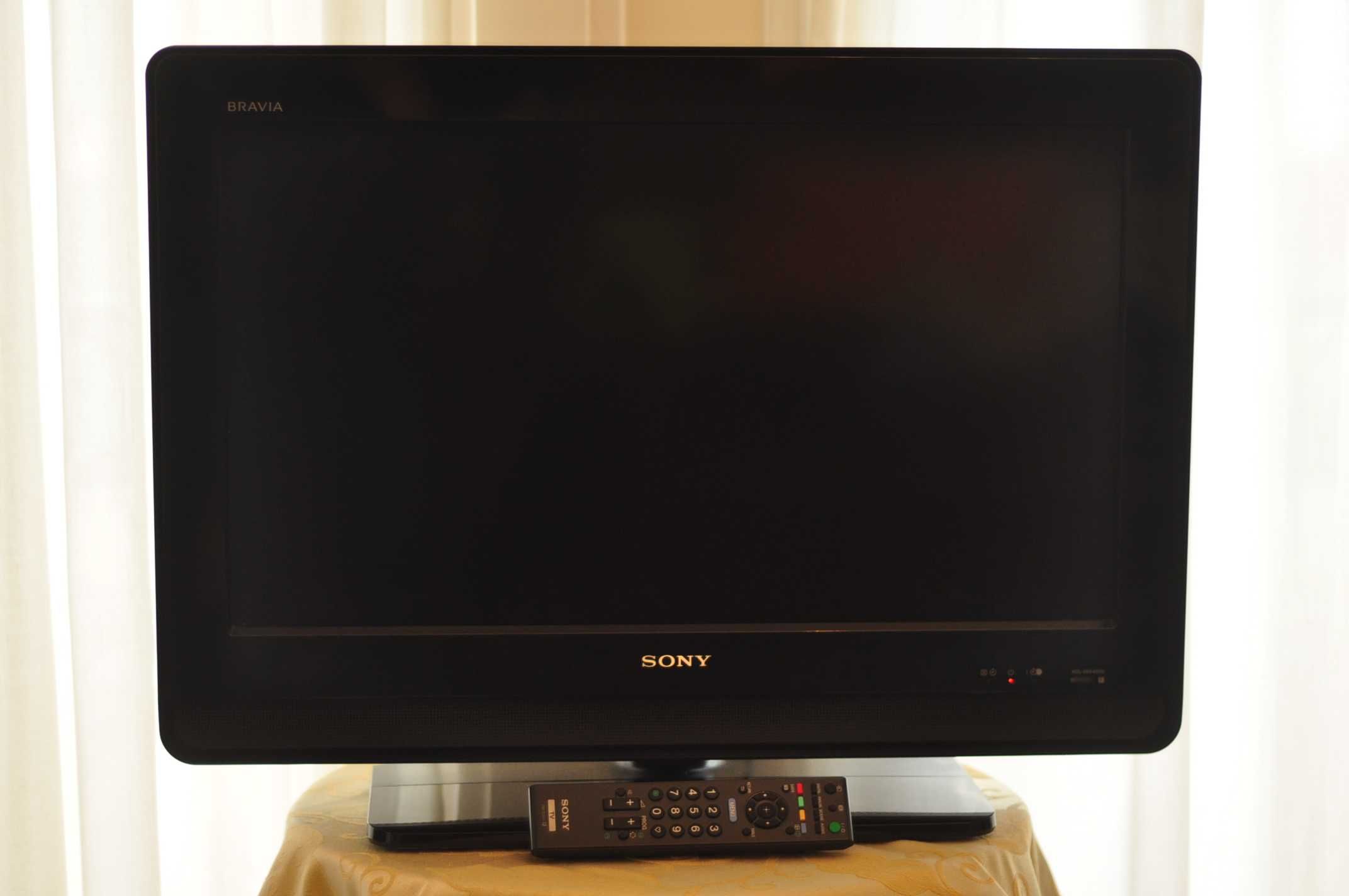 Tv Sony 26" Sony KDL 26S4000 com avaria para recuperação ou peças