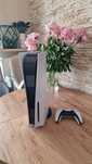 Konsola PS5 PlayStation 5 z napędem w bardzo dobrym stanie