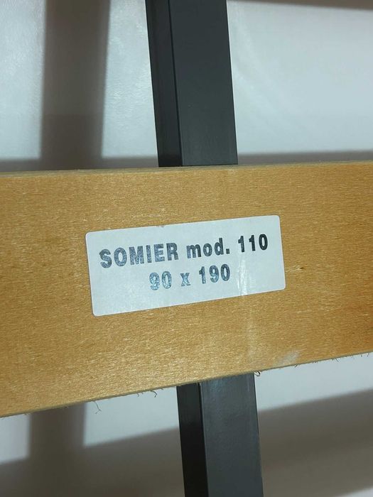 Estrados de cama 90x190 – ferro e madeira (Muito bom estado)