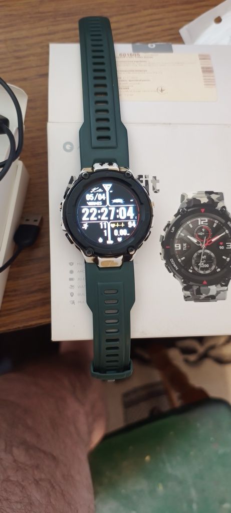 Смарт-годинник Amazfit T-Rex Camo Green