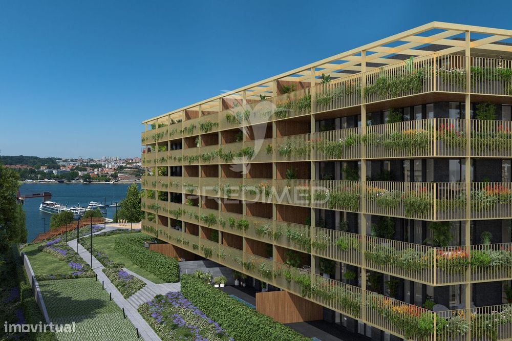 Apartamento T4, no Edifício Marina Douro 1 em Canidelo