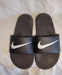 Chinelos nike pretos