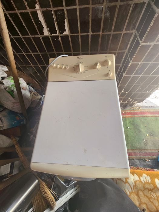 Стиральная машина Whirlpool AWT 2295