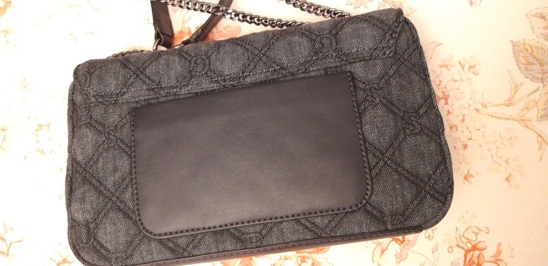 Guess torebka listonoszka jeansowa denim Open road jeans crossbody