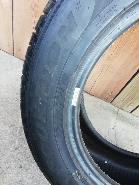 Dwie opony Pirelli Scorpion Winter 235/60/18 107H