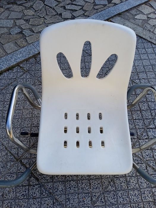 Vendo cadeira de banho