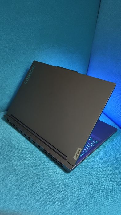 Lenovo Legion 5 Slim RTX 4060, intel i5-13500H, 240Hz