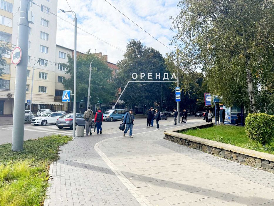 Оренда приміщення з автономним опаленням.