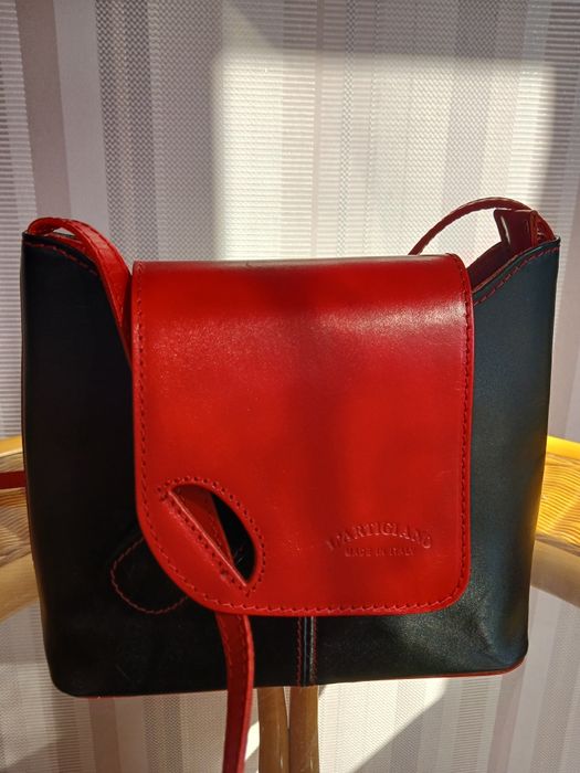 Шкіряна невелика сумочка