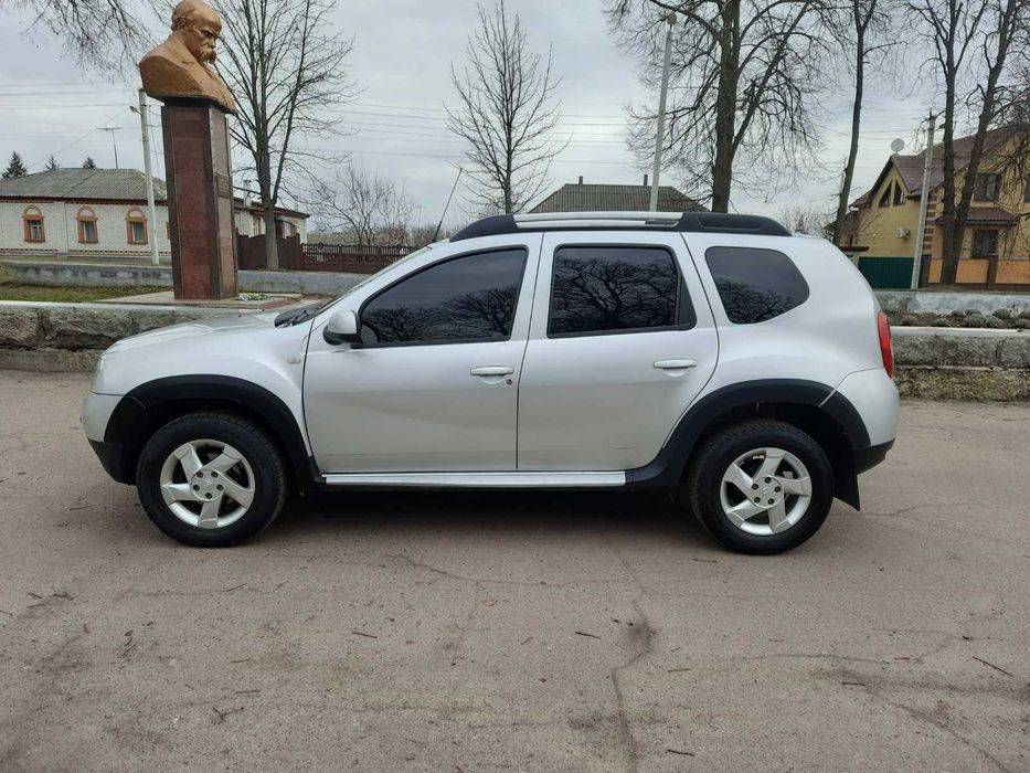 Продам Dacia Duster 2010