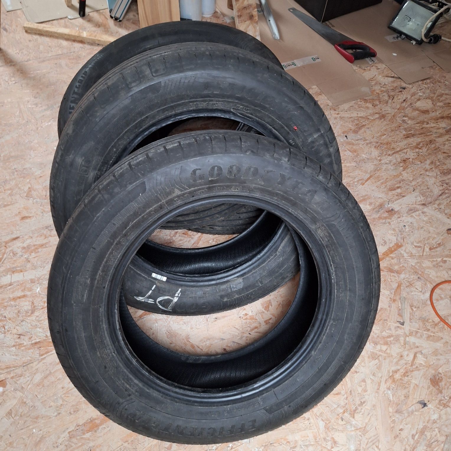 Opony letnie Goodyear Efficientgrip 205/60/16 z 2024r