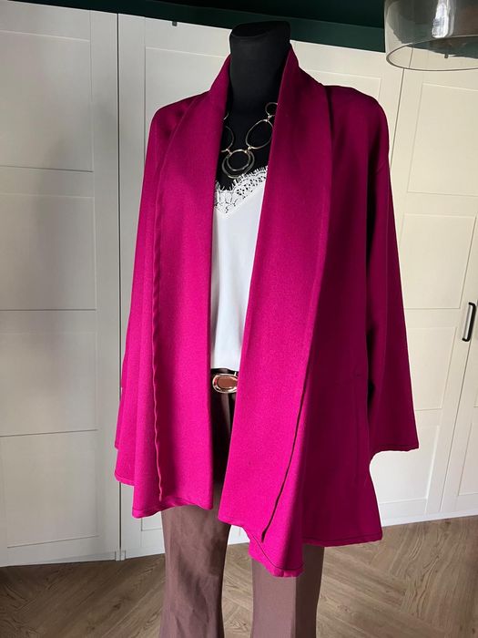 Różowa marynarka narzutka wykonana w 100% z czystej wełny rozmiar 44
