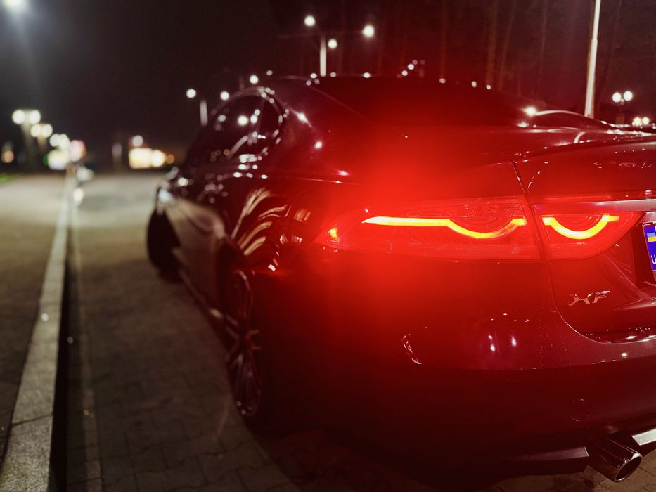 Jaguar XF 3.0 AWD R-Sport