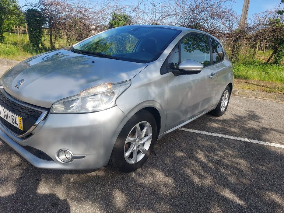 Peugeot 208 1.2 vti 136milkm