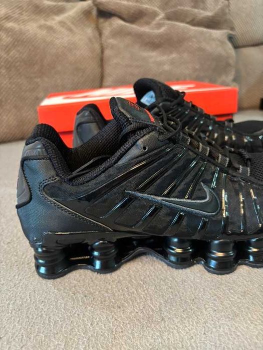 Buty-Trampk-Nike Shox TL Black R.45