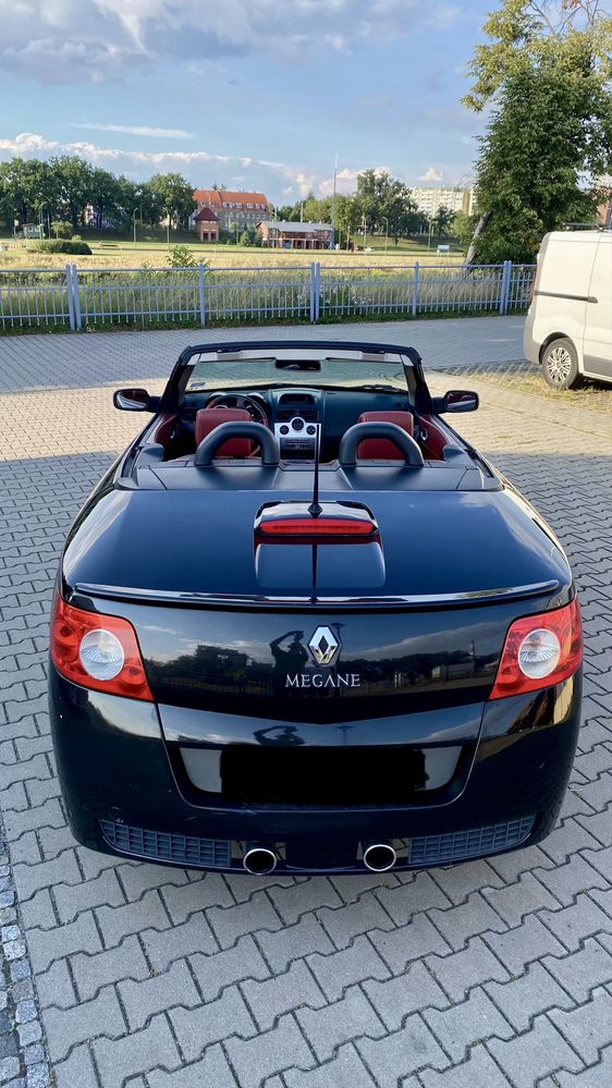 Renault megane 2.0 cabrio (nowe OC oraz PT) maly przebieg