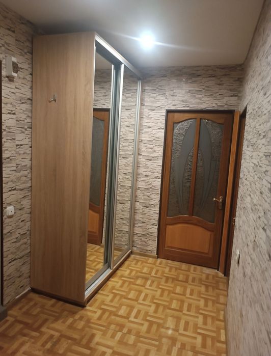 Власник Аренда 2к.кв Жадова Державності