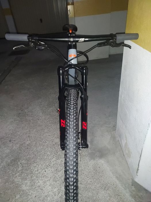 Bicicleta KTM como nova. Pouco uso. Roda 29.