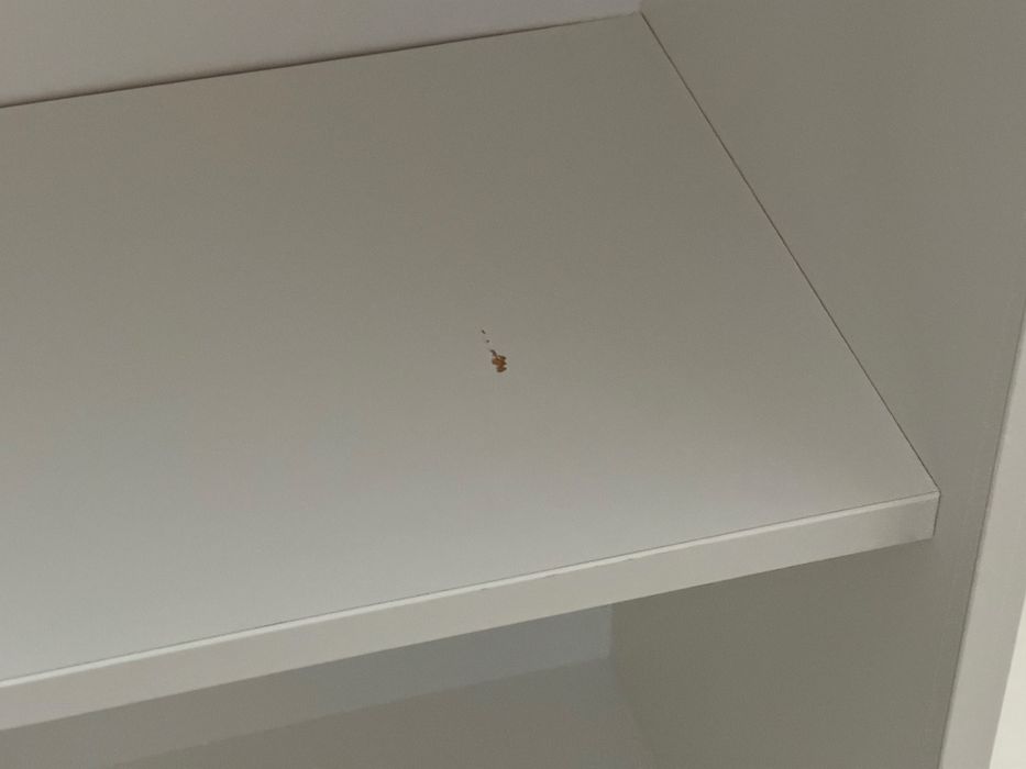 4 estantes de parede IKEA VALJE em muito bom estado