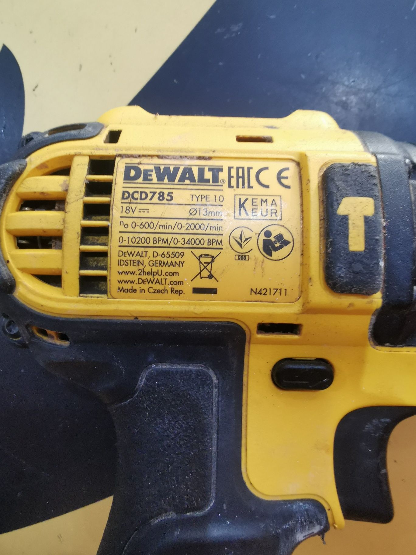 Wkrętarka DeWalt DCD785 XR typ10 seria z udarem + aku 4.0 Ah