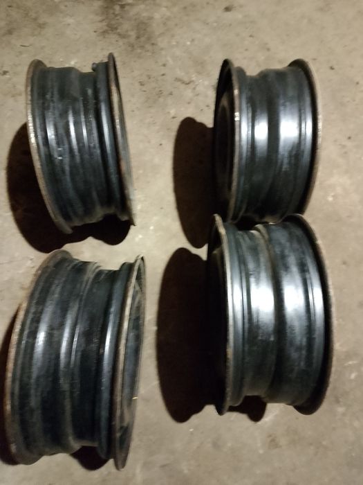 Диски  R15 ауді А3 гольф 4 шкода