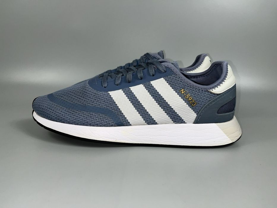 Кросівки Adidas Iniki 44 розмір (по устілці 28.5 см)