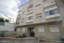 Apartamento T2 em Cova da Piedade com 104m² e 2 casas de banho