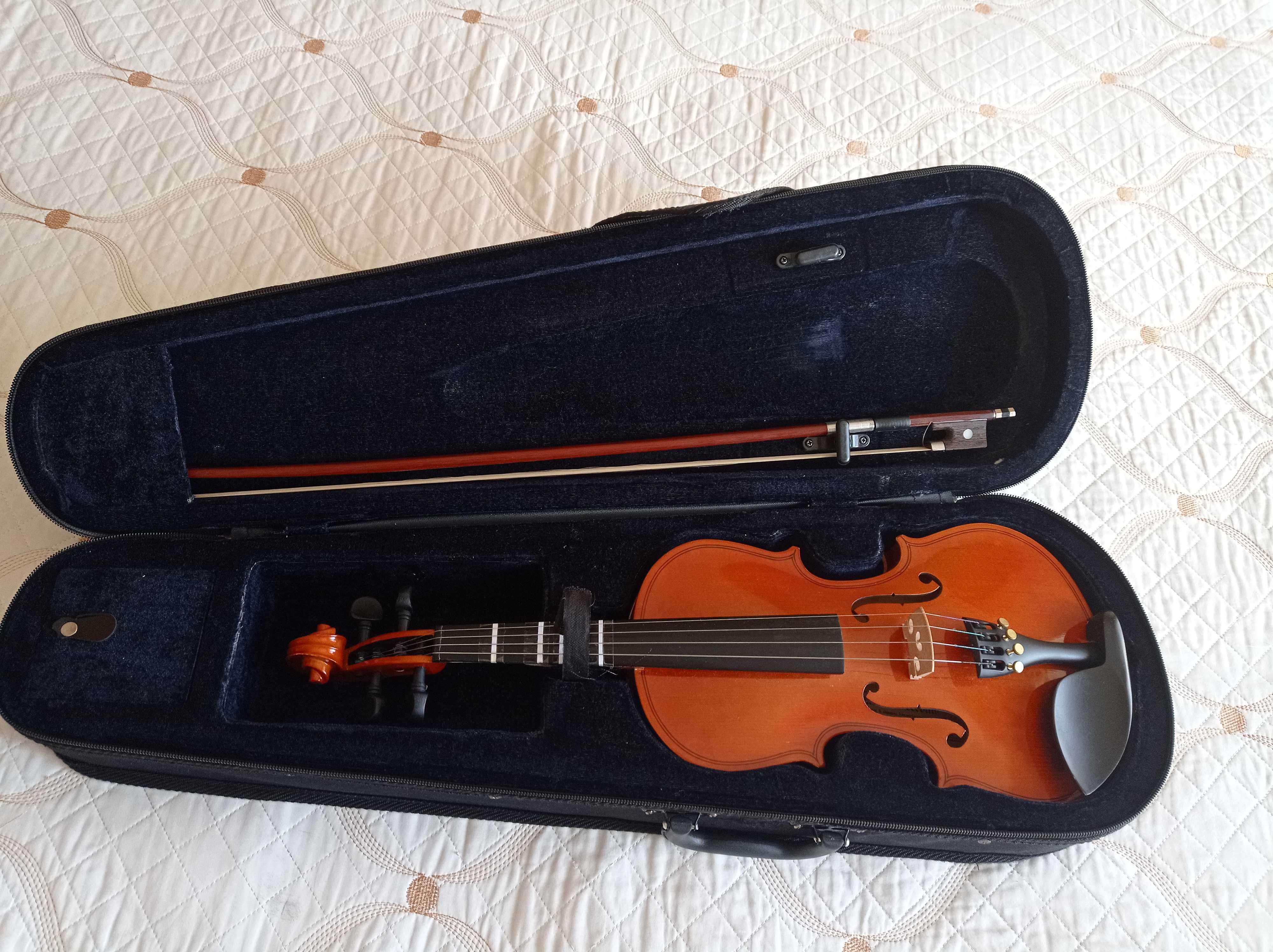 Violino 1/2 semi-novo