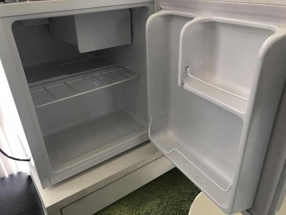 Microondas e Minifrigorifico