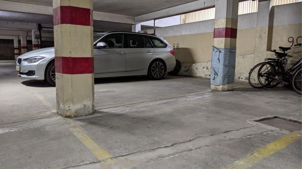 Lugar de garagem rua Conde alto mearim Matosinhos centro