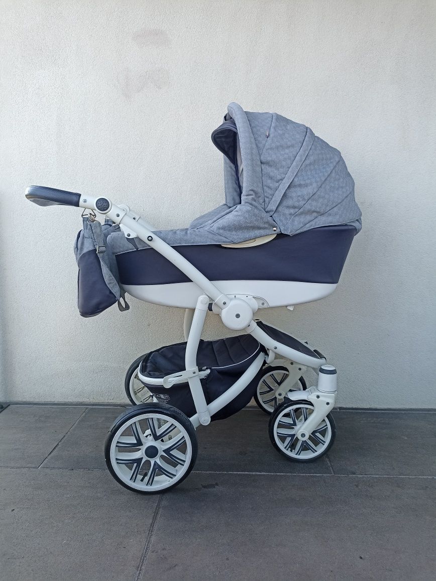 Wózek 3/1 Bebetto Torino z fotelikiem cybex
