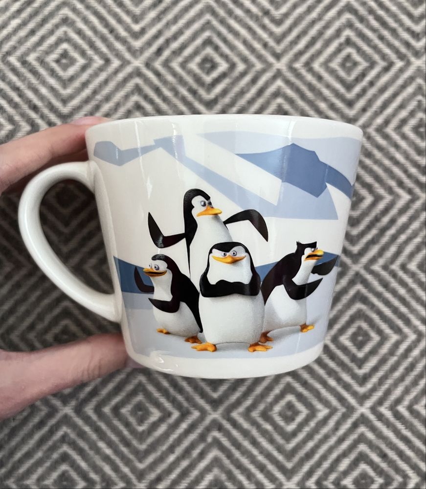 Zestaw naczyń dla dzieci, miski, kubki, lunchbox Minionki