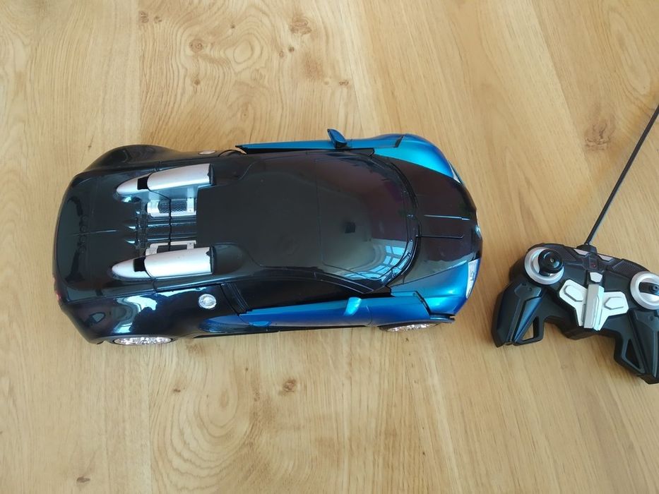 Крутая машинка-робот трансформер на пульте управления свет звук