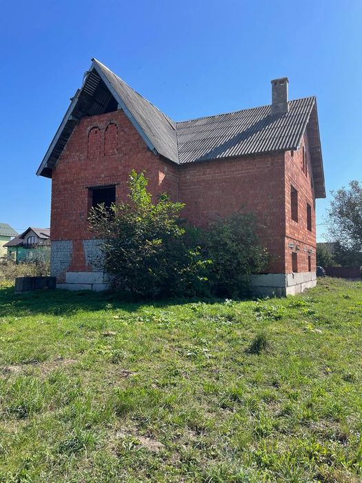 Продається цегляний будинок