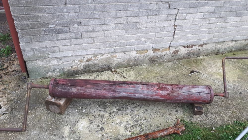 Duży wałek kołowrot korba do studni na dwie korby