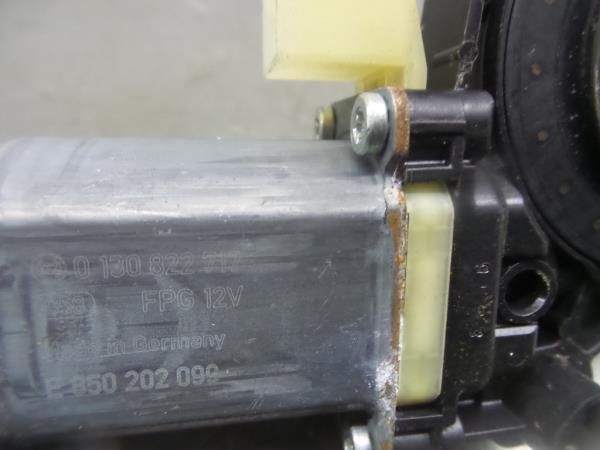 Motor vidro frente esquerdo SEAT Leon (5F1)