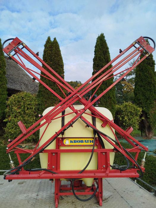 Opryskiwacz zawieszany