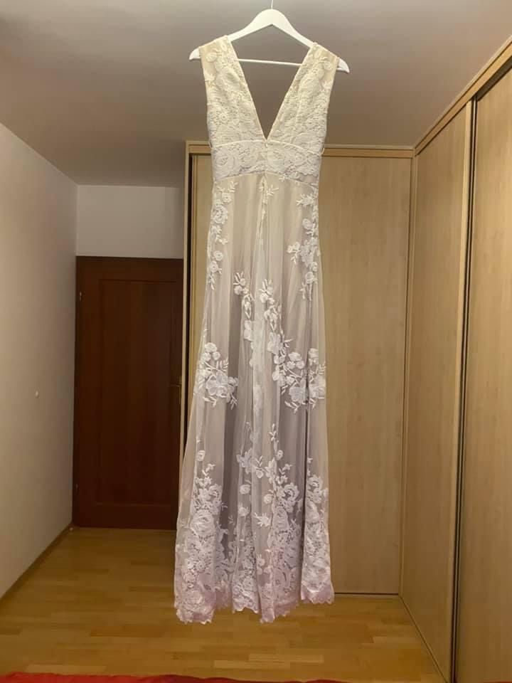 Suknia ślubna Bizuu