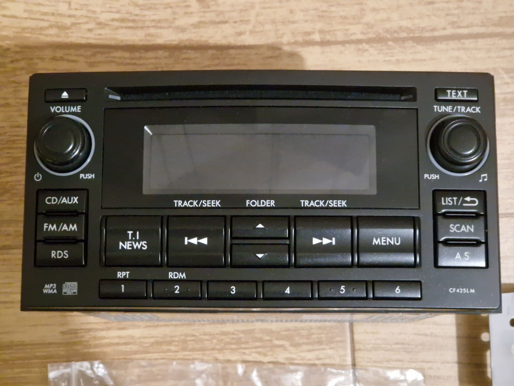 Radio Subaru Forester SJ