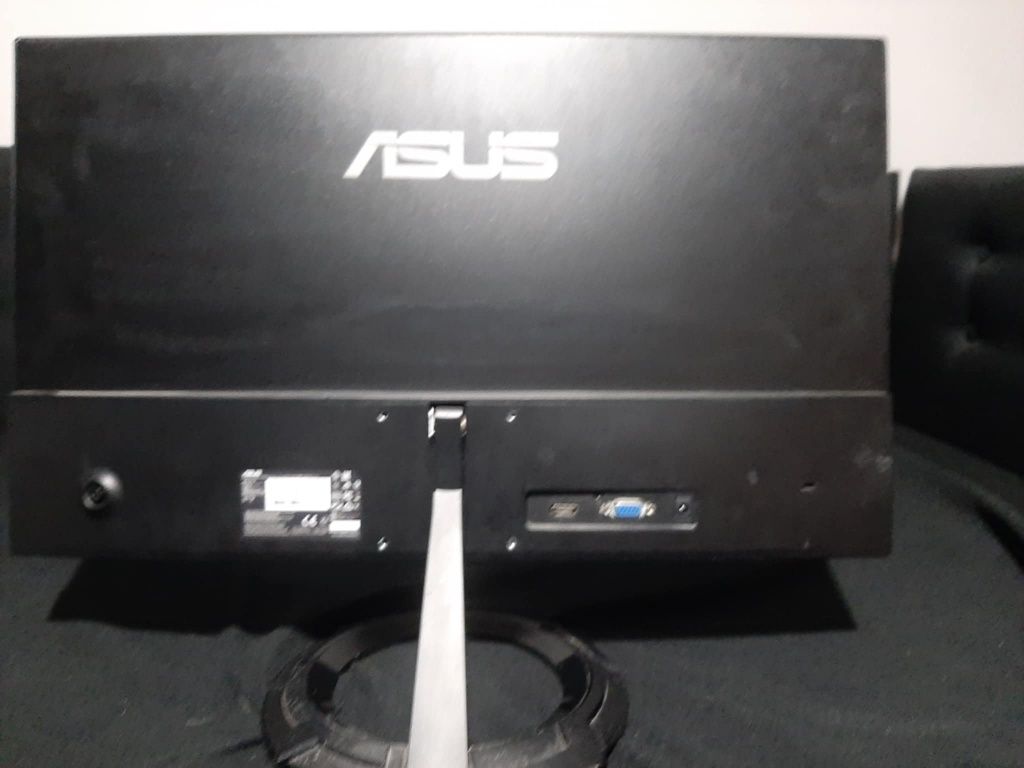 Monitor Asus 24'