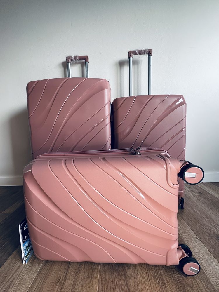 Nowa walizka bagaz podreczny / walizki polipropylen SUPER CENA