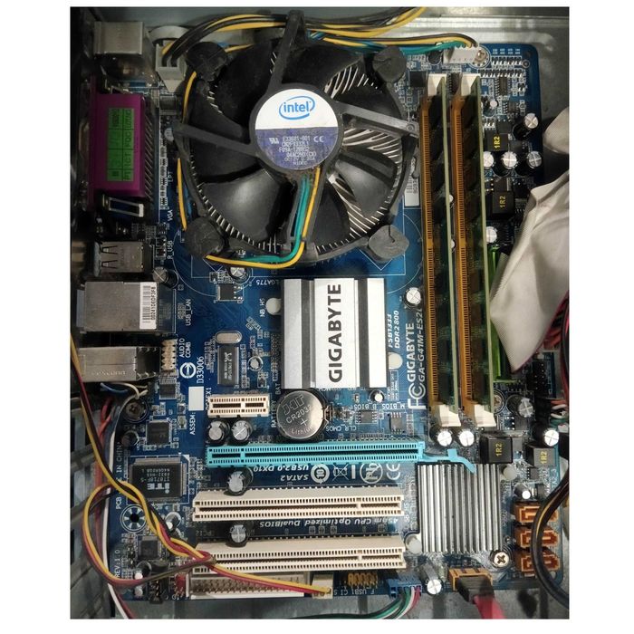 Материнська плата GIGABYTE G41M-ES2L/Процессор E8400/ОЗУ 4Гб