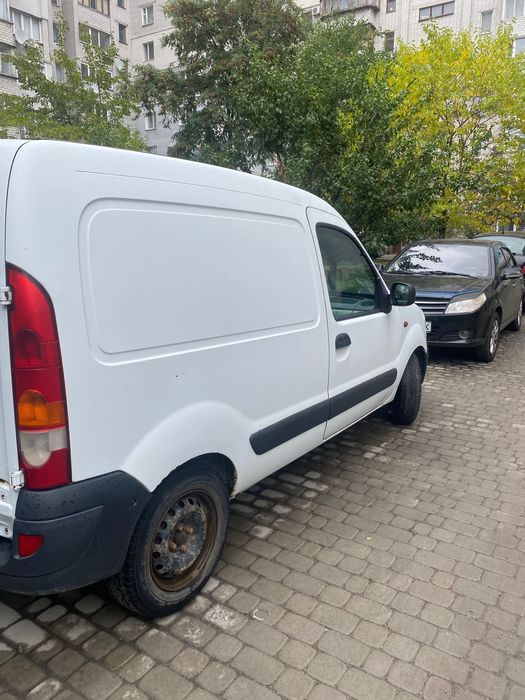 Автомобіль Reno Kengo